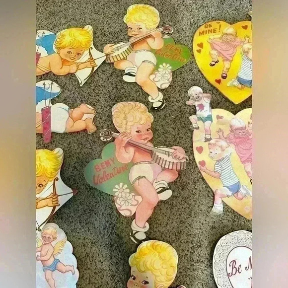 Vintage Die Cut Cardboard Valentines Wall Decorations Two Sided - Lot Of 14 - Picture 2 of 7